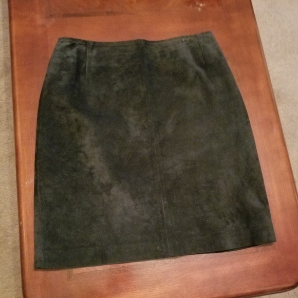 Peter Nygard Black Mini Skirt - Picture 6 of 10